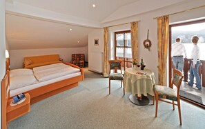 ダブルルーム (Attic) | WiFi (無料)、ベッドシーツ