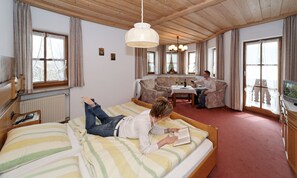Tweepersoonskamer, balkon | Gratis wifi, beddengoed