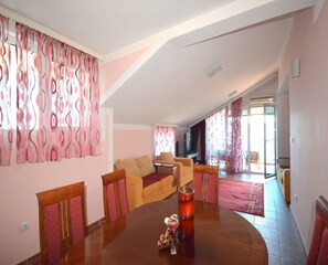 In-room dining - Vasily Apartment (Herceg Novi)