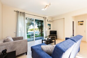 Căn hộ Deluxe, 2 phòng ngủ, quang cảnh hồ bơi | Quang cảnh từ phòng