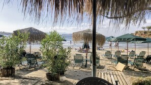 Beach nearby - Grey House (Chania)
