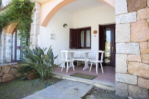 Apartment, 2 Bedrooms | Terrace/patio