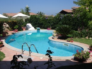 Seasonal outdoor pool - Villa con Piscina Miriacheddu (San Teodoro)