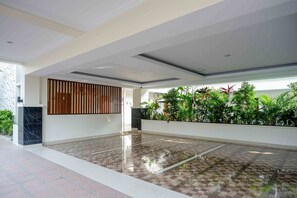 Parcheggio non assistito gratuito