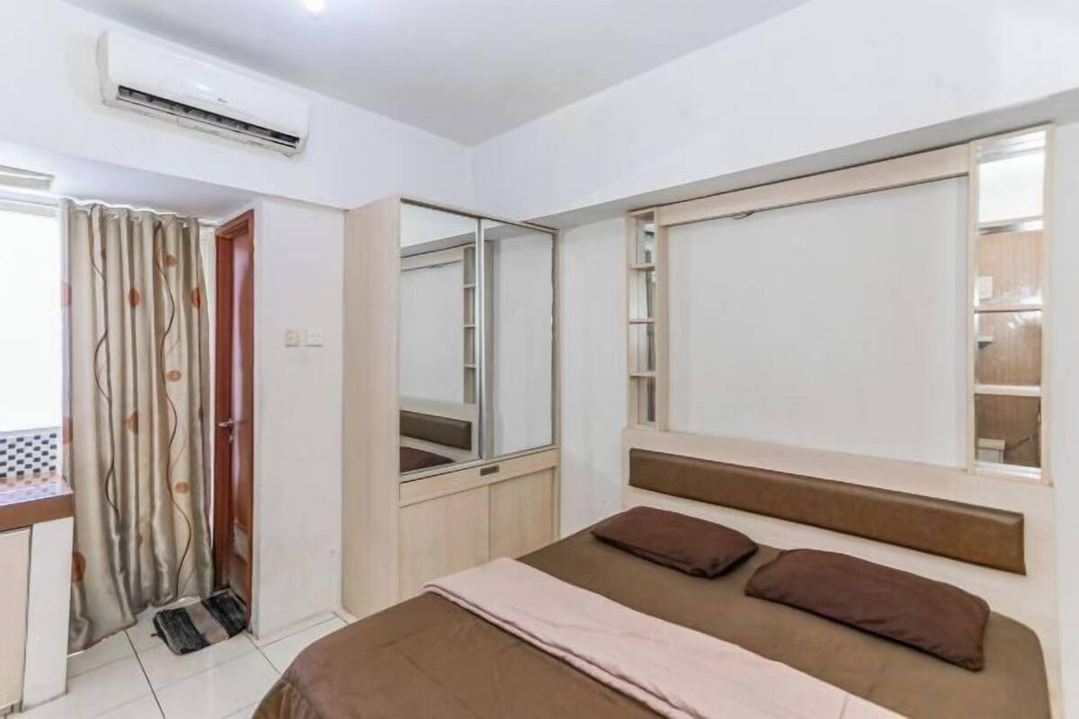 Bureau, draps fournis