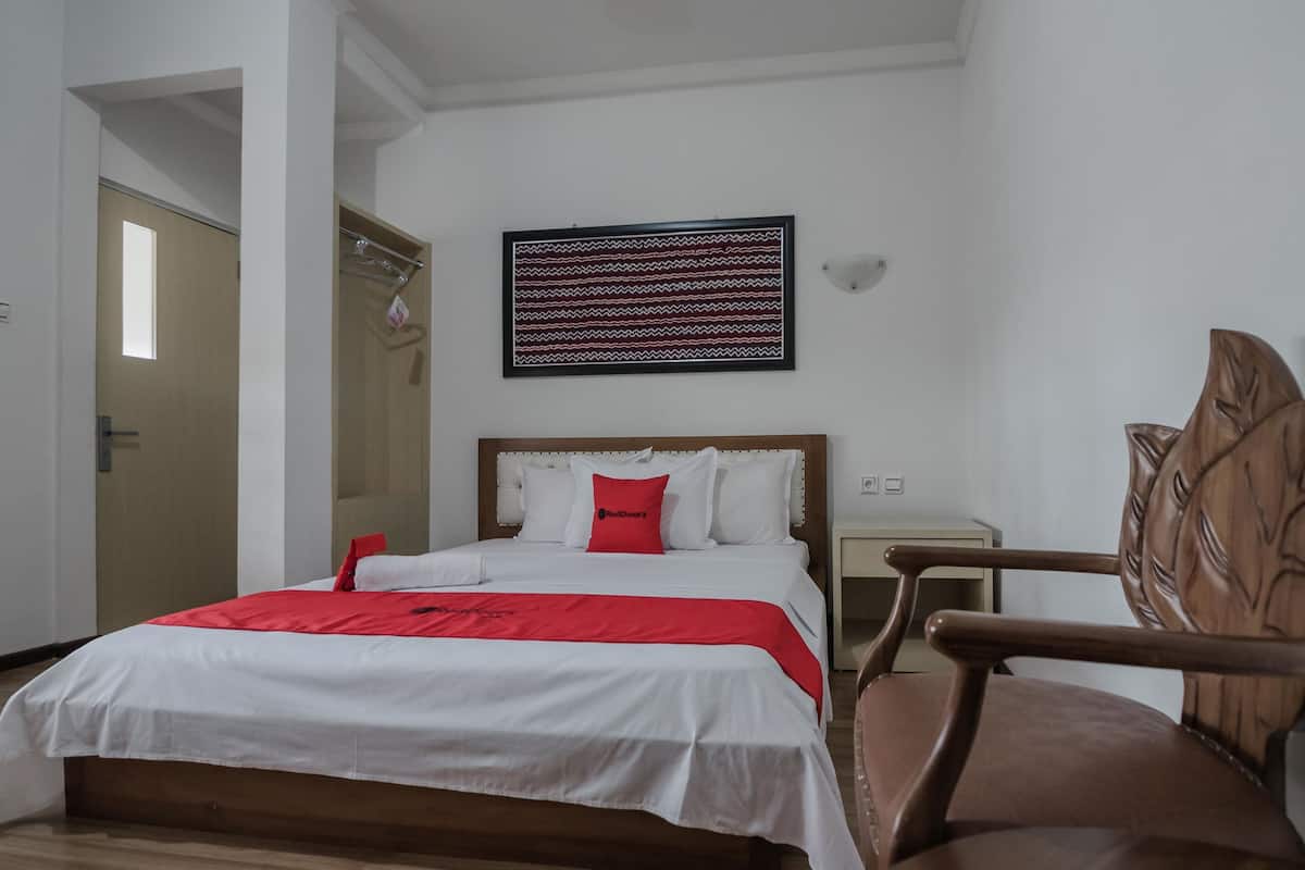 Habitación Deluxe | Escritorio, wifi gratis y ropa de cama
