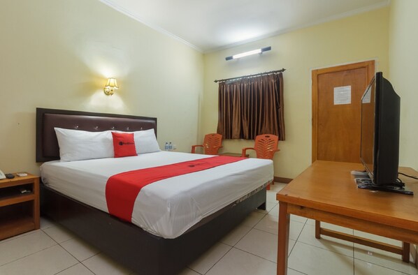 مكتب وواي فاي مجانًا وملاءات أسرّة