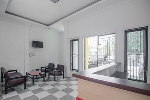 Lobby - RedDoorz near Sultan Thaha Airport Jambi (Jambi)