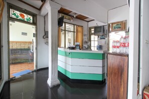 Lobby - RedDoorz near RS Sarjito Yogyakarta 2 (Depok)