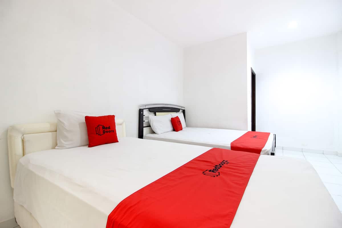 Desk, free WiFi, bed sheets