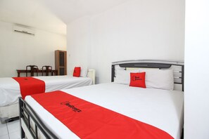 Familjerum | Skrivbord, gratis wi-fi och sängkläder