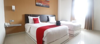 RedDoorz Plus near Universitas Negeri Makassar