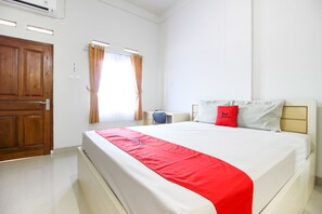 ห้องดับเบิล | โต๊ะทำงาน, Wi-Fi ฟรี, ผ้าปูที่นอน