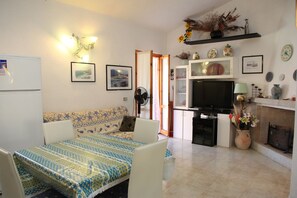 In-room dining - Appartamento le Peonie Nuragheddu (San Teodoro)
