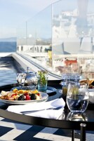 Desayuno con opciones de la cocina local diario (MAD 250 por persona)