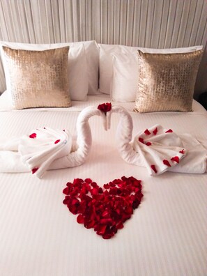 Suite Barbara Hutton | Draps en coton égyptien, literie de qualité supérieure, minibar