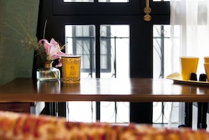 Room Signature Mick Jagger | Egyptian cotton sheets, premium bedding, minibar, in-room safe