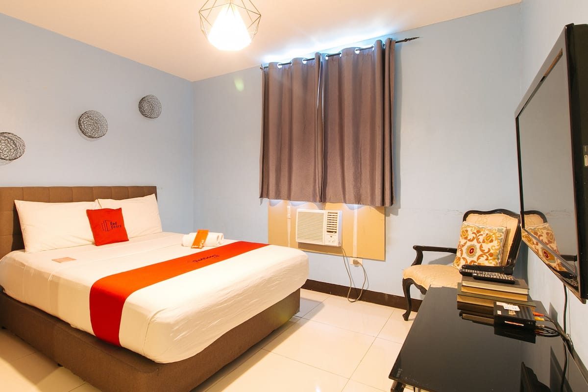Studio | 2 bedrooms, free WiFi, bed sheets