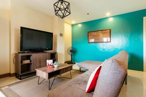 Executive Room, 2 Bedrooms | Living room