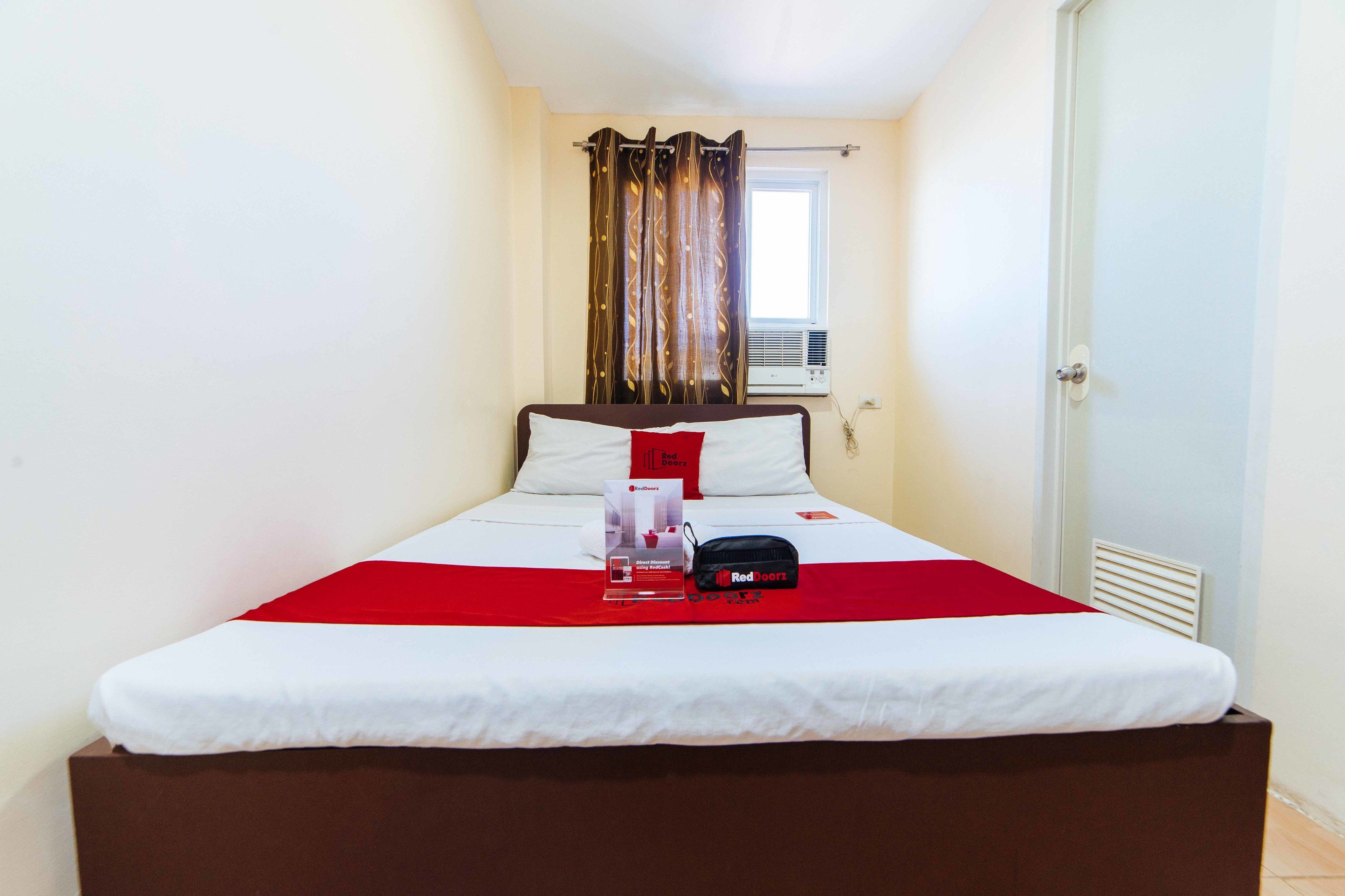 double room | desk, free wifi, bed sheets