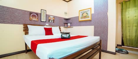 雙人房 | 書桌、免費 Wi-Fi、床單