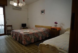 Departamento, varias camas, para no fumadores, vista a la ciudad | Decoración personalizada, muebles diferentes y wifi gratis 