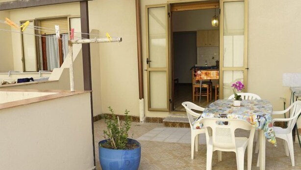Departamento, varias camas, para no fumadores, vista a la ciudad | Terraza o patio