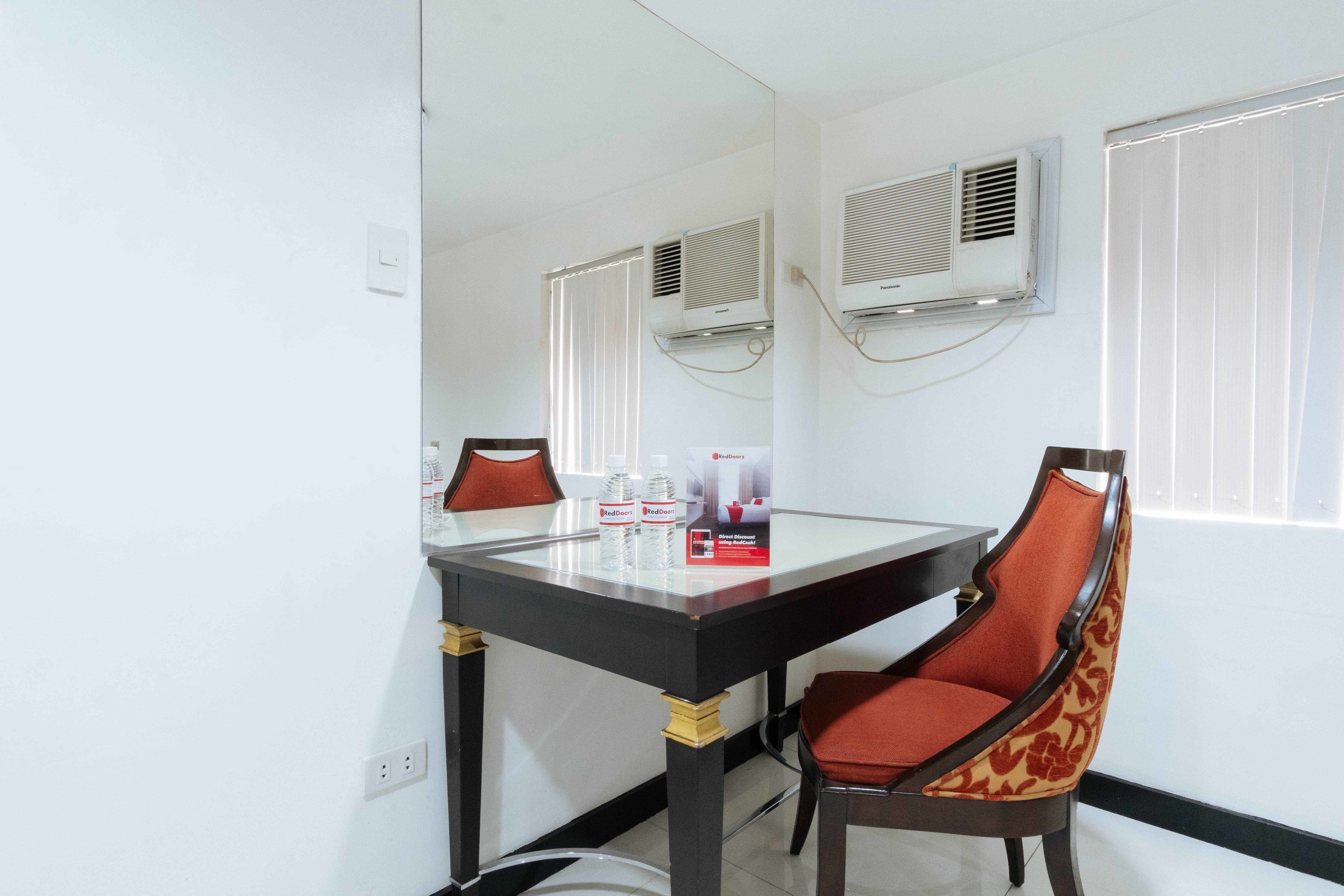 double room | free wifi, bed sheets