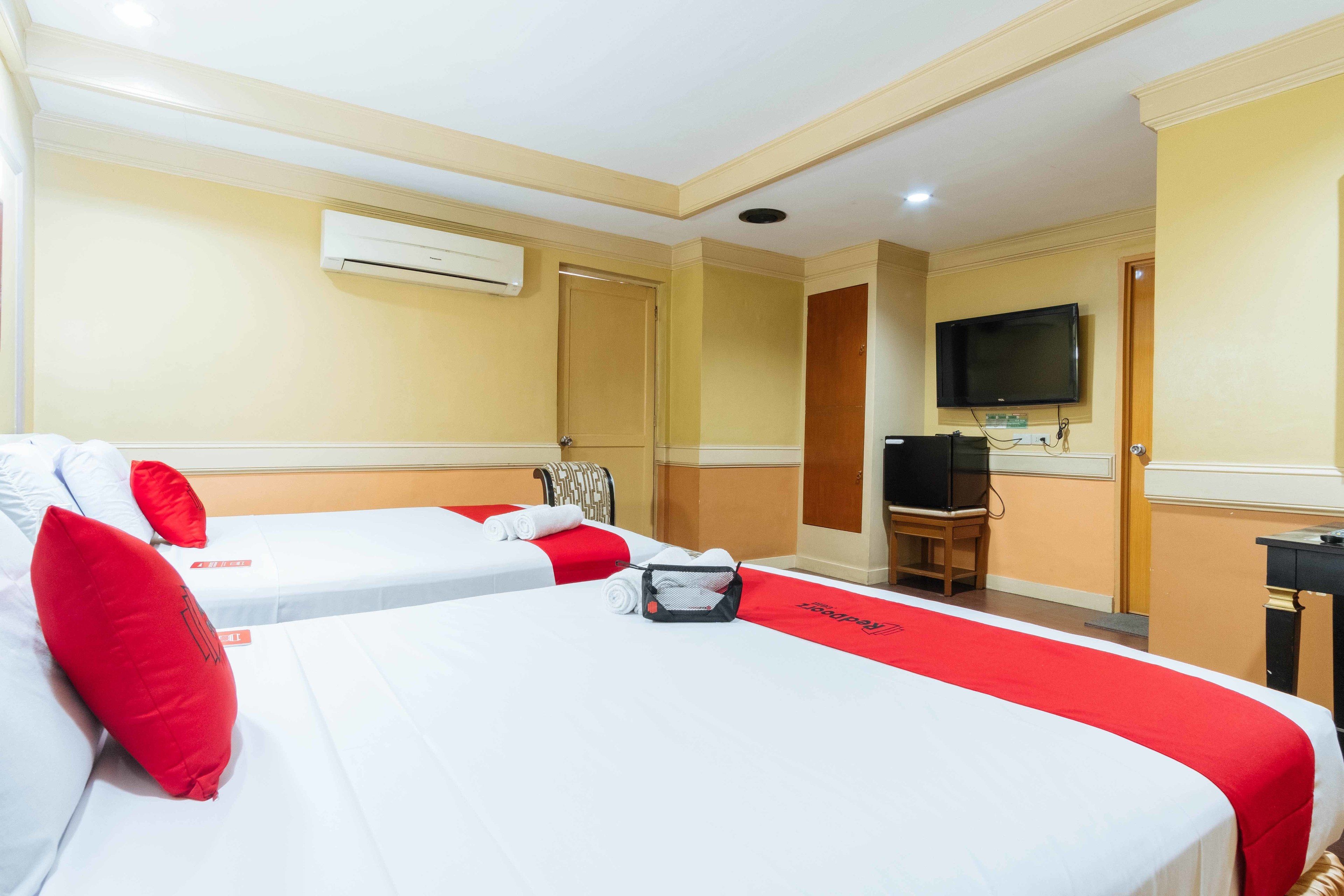 family room | free wifi, bed sheets