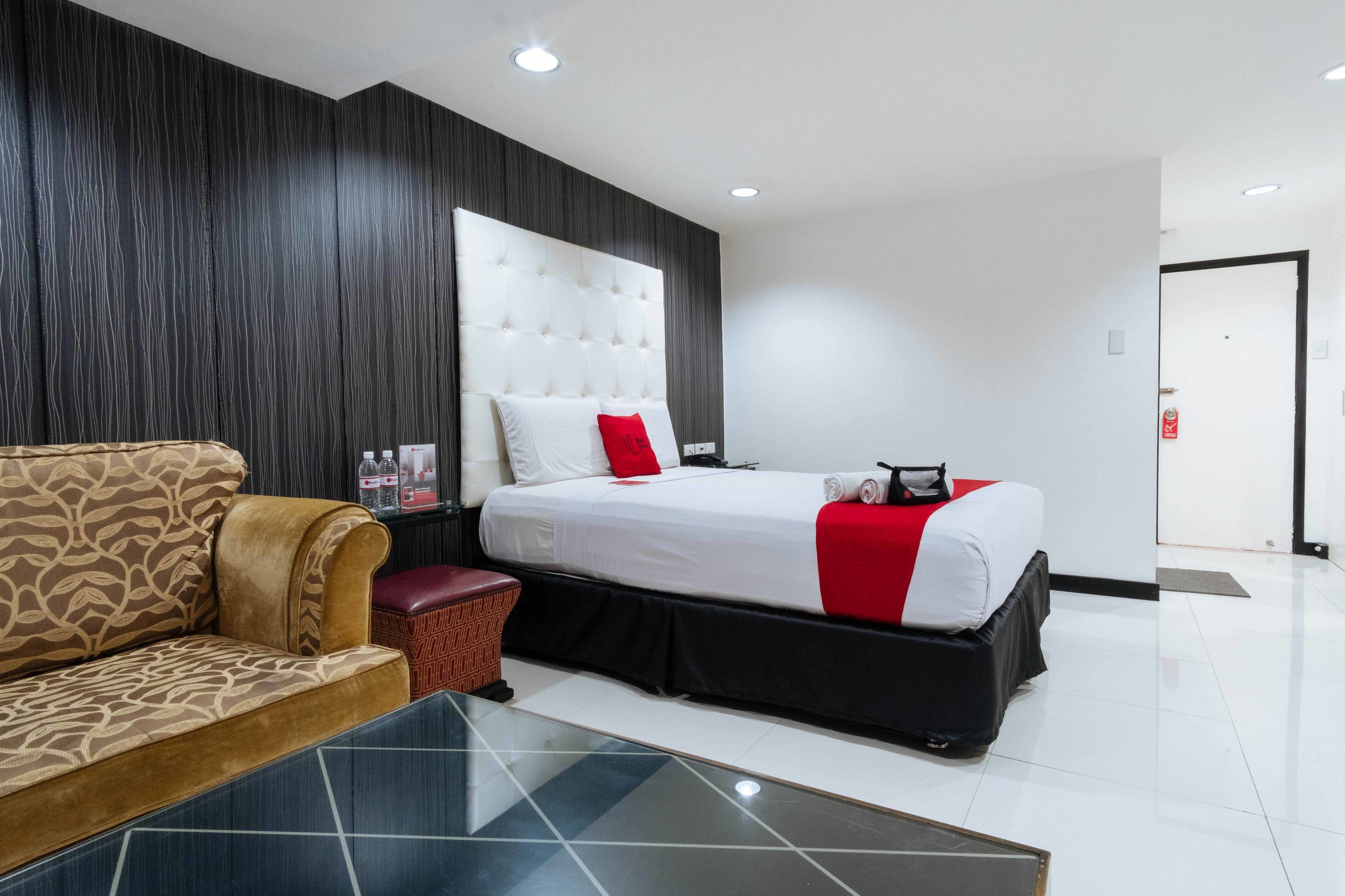 double room | free wifi, bed sheets