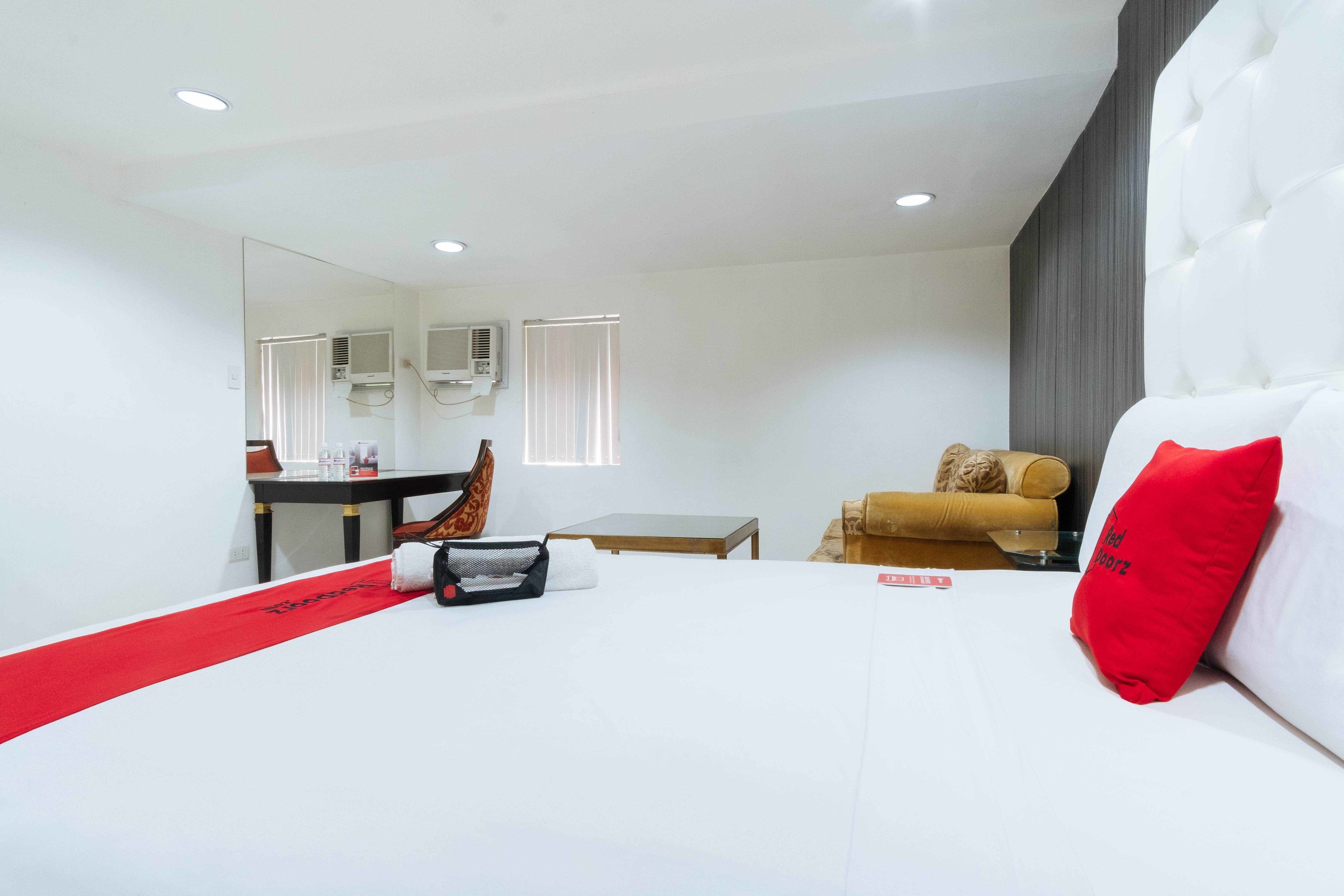 double room | free wifi, bed sheets