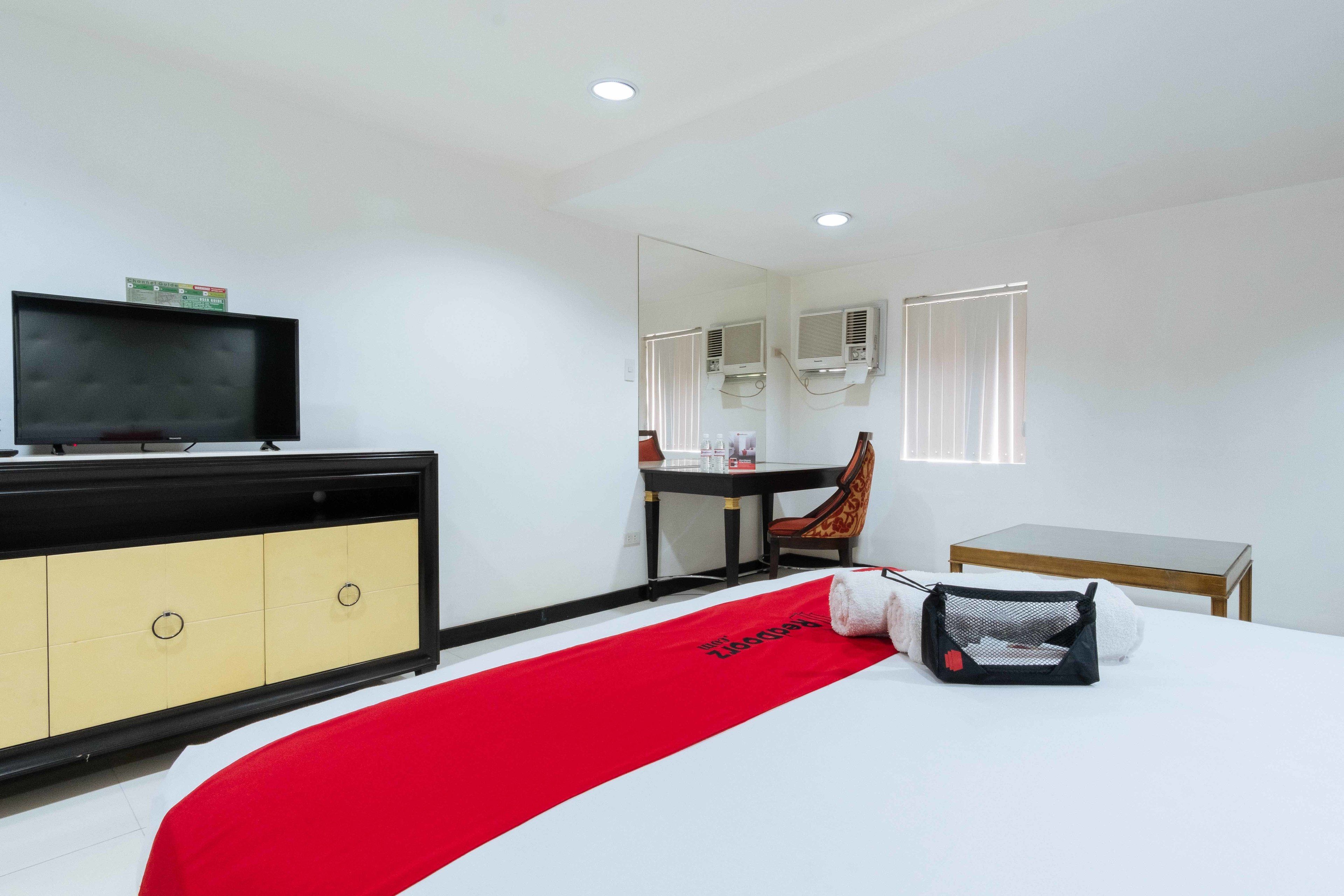 double room | free wifi, bed sheets