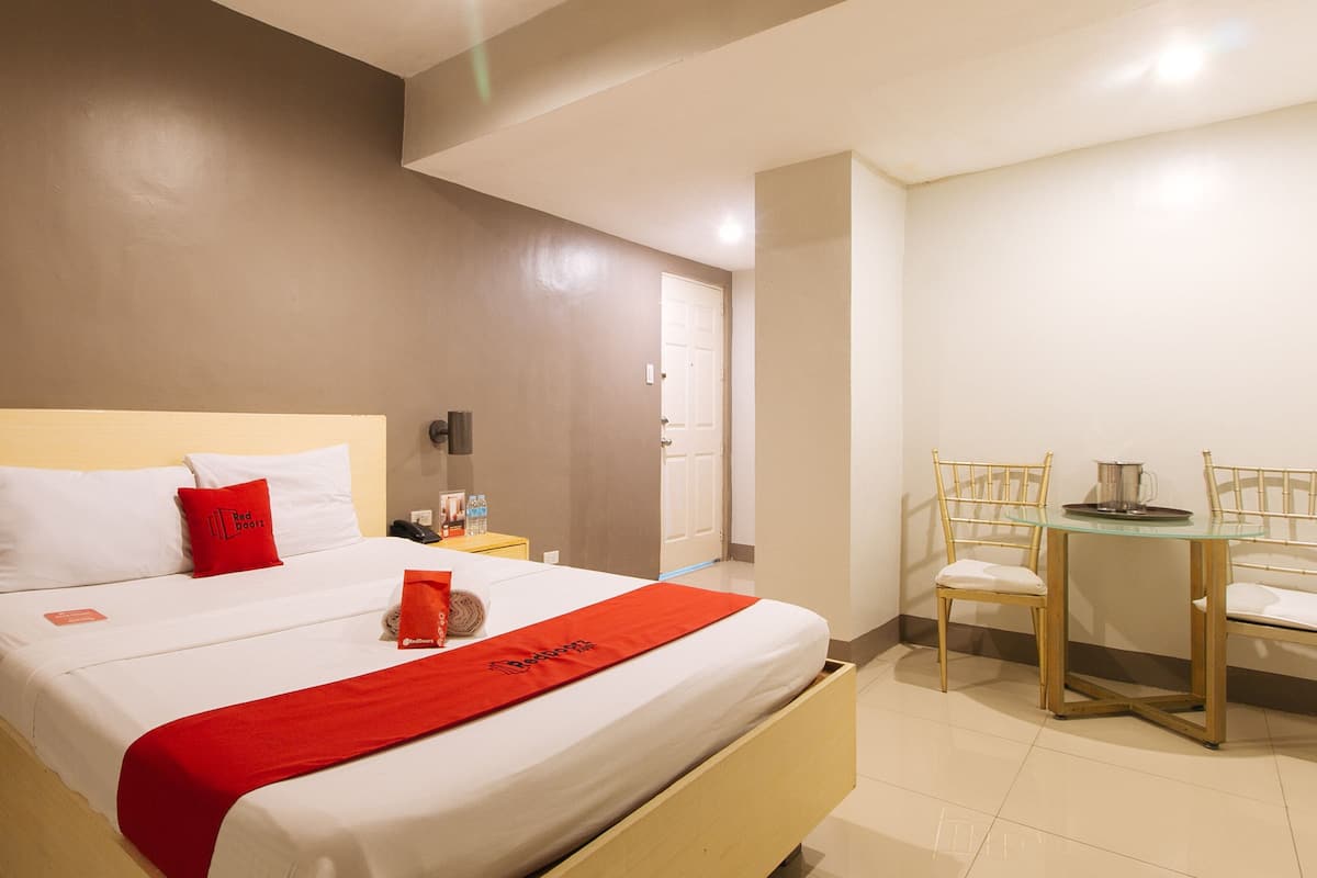 Chambre Double | Bureau, Wi-Fi gratuit, draps fournis