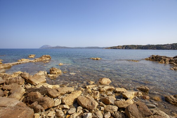 Beach nearby - Trilocale Vista Mare Punta Volpe (Olbia)