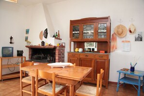 Appartamento, 2 camere da letto (up to 6 people) | Pasti in camera