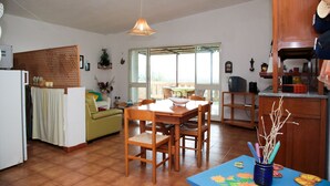 Appartement, 2 chambres (up to 6 people) | Coin séjour