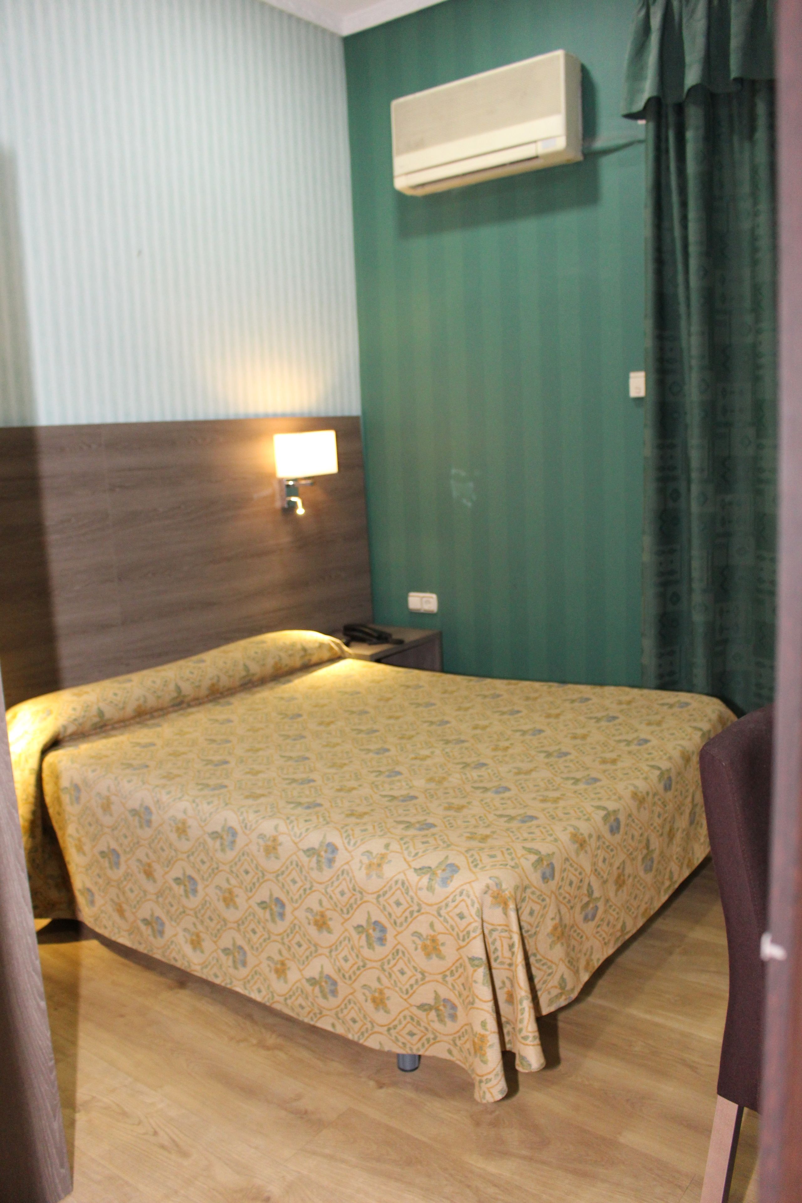 comfort single room | minibar, in-room safe, free cots/infant beds, free wifi