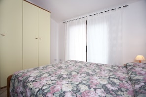 Villa, 3 Bedrooms | 3 bedrooms, cots/infant beds, rollaway beds, free WiFi - Quadrilocale sul Porto (Budoni)