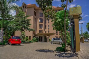 Front of property - Panone Hotel Sakina (Arusha)