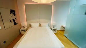 Deluxe Double Room, 1 Queen Bed, Non Smoking, Garden View | Individually decorated, individually furnished, desk, laptop workspace - smart&beautiful Deluxe (Nordkirchen)