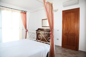 Apartment, 2 Schlafzimmer | 2 Schlafzimmer, Babybetten, Zustellbetten, kostenloses WLAN