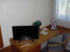 Single Room (5)