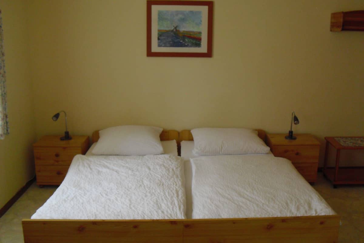 Habitación doble (Zimmer 4) | Escritorio y wifi gratis