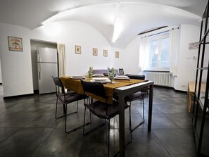 Appartement, 2 chambres | Cuisine privée | Réfrigérateur, un four, surface de cuisson, lave-vaisselle