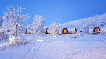 Superior-Ferienhütte (Winter Cabins) | Hochwertige Bettwaren, Pillowtop-Betten, kostenloses WLAN, Bettwäsche