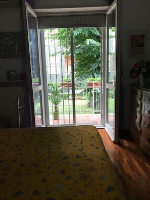 Phòng đôi, quang cảnh vườn | Quang cảnh từ phòng