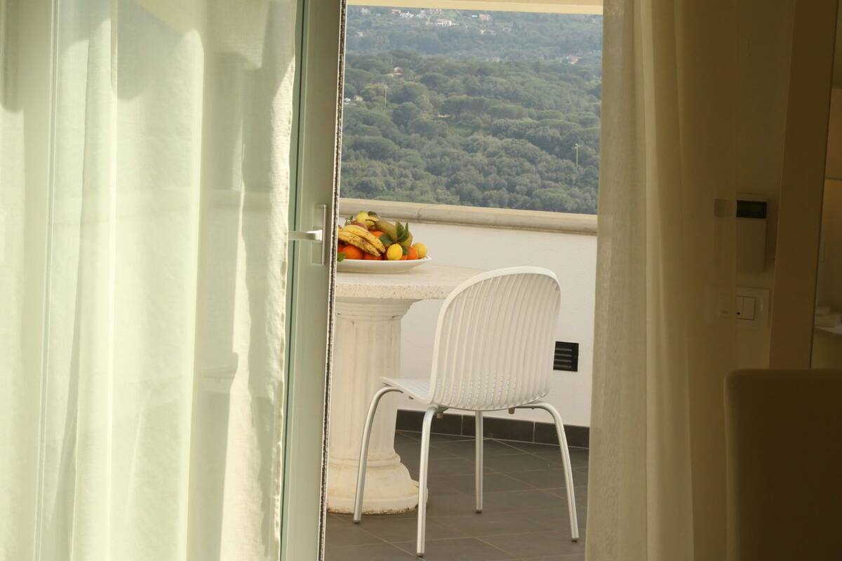 Minibar, individually furnished, desk, free WiFi