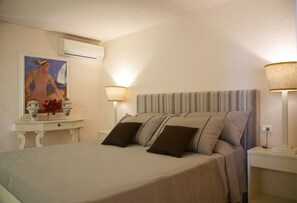 Minibar, individually furnished, desk, free WiFi
