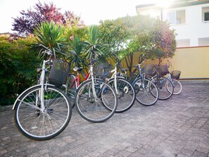 Bicycling - Villa Bellini (Comacchio)