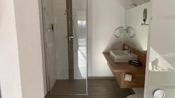 Free toiletries, towels